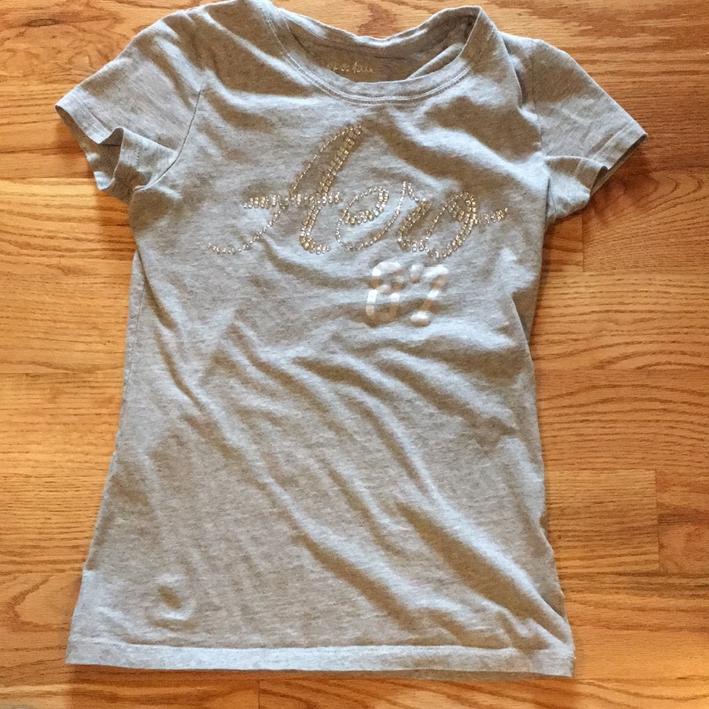 Gray Aeropostale t-shirt